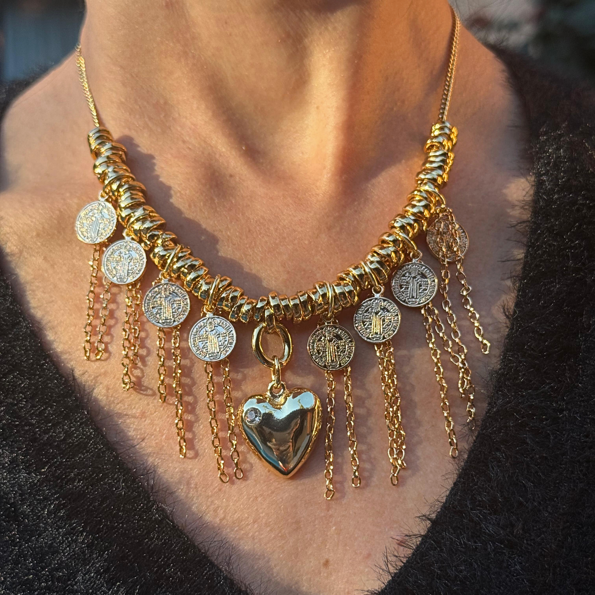 Colar Medalha e Coração