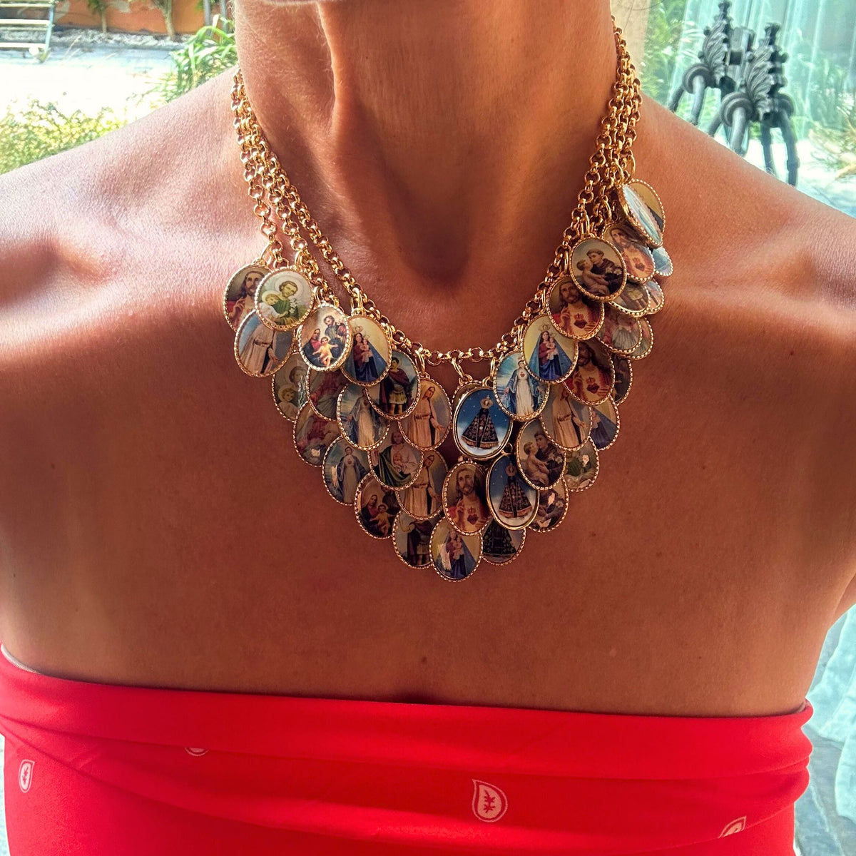 Colar Triplo Santinhos