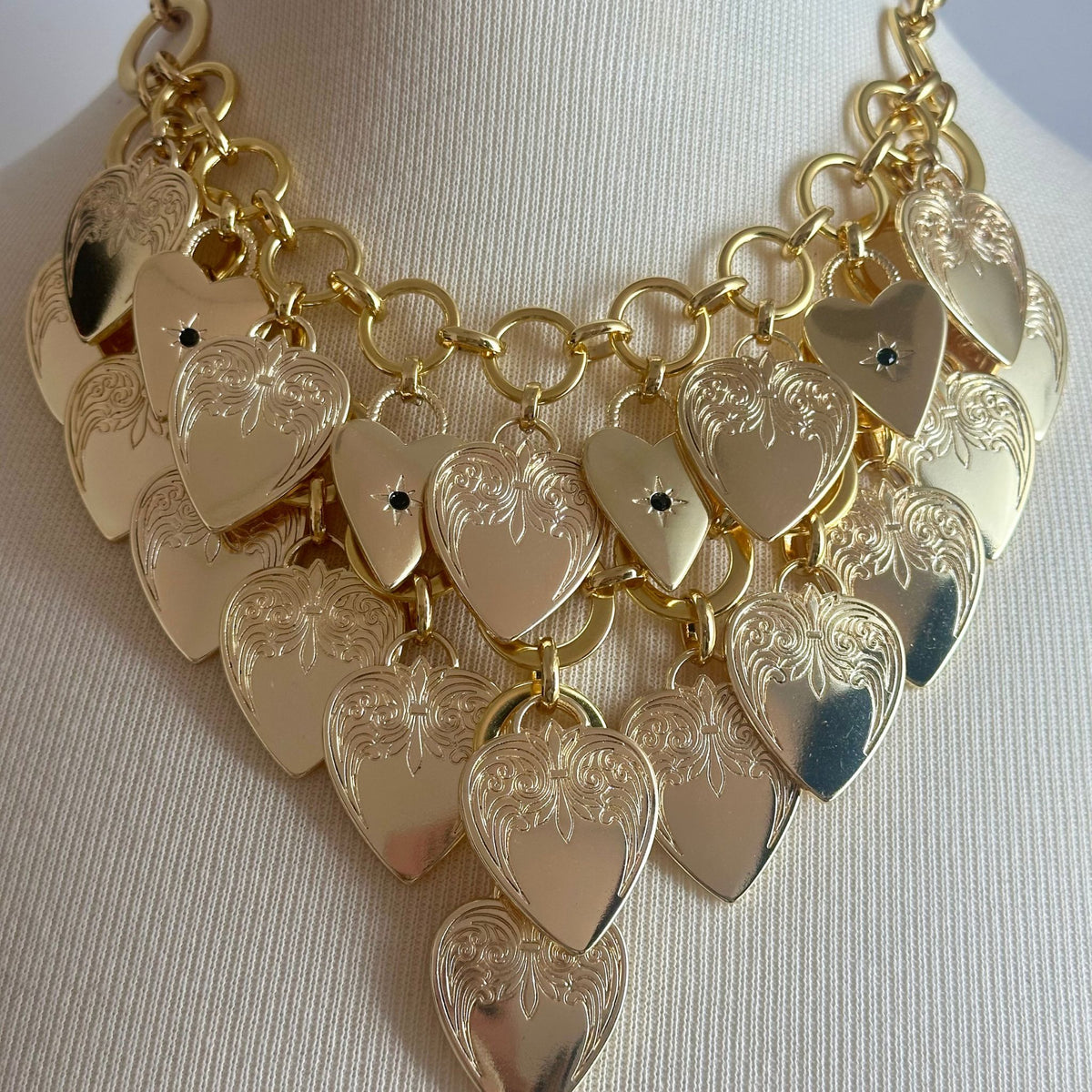 Colar Corações Boho