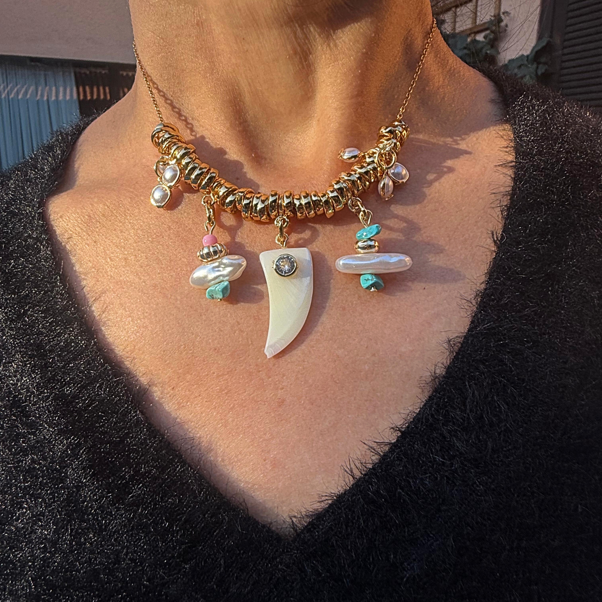 Colar Dente Madre Pérola