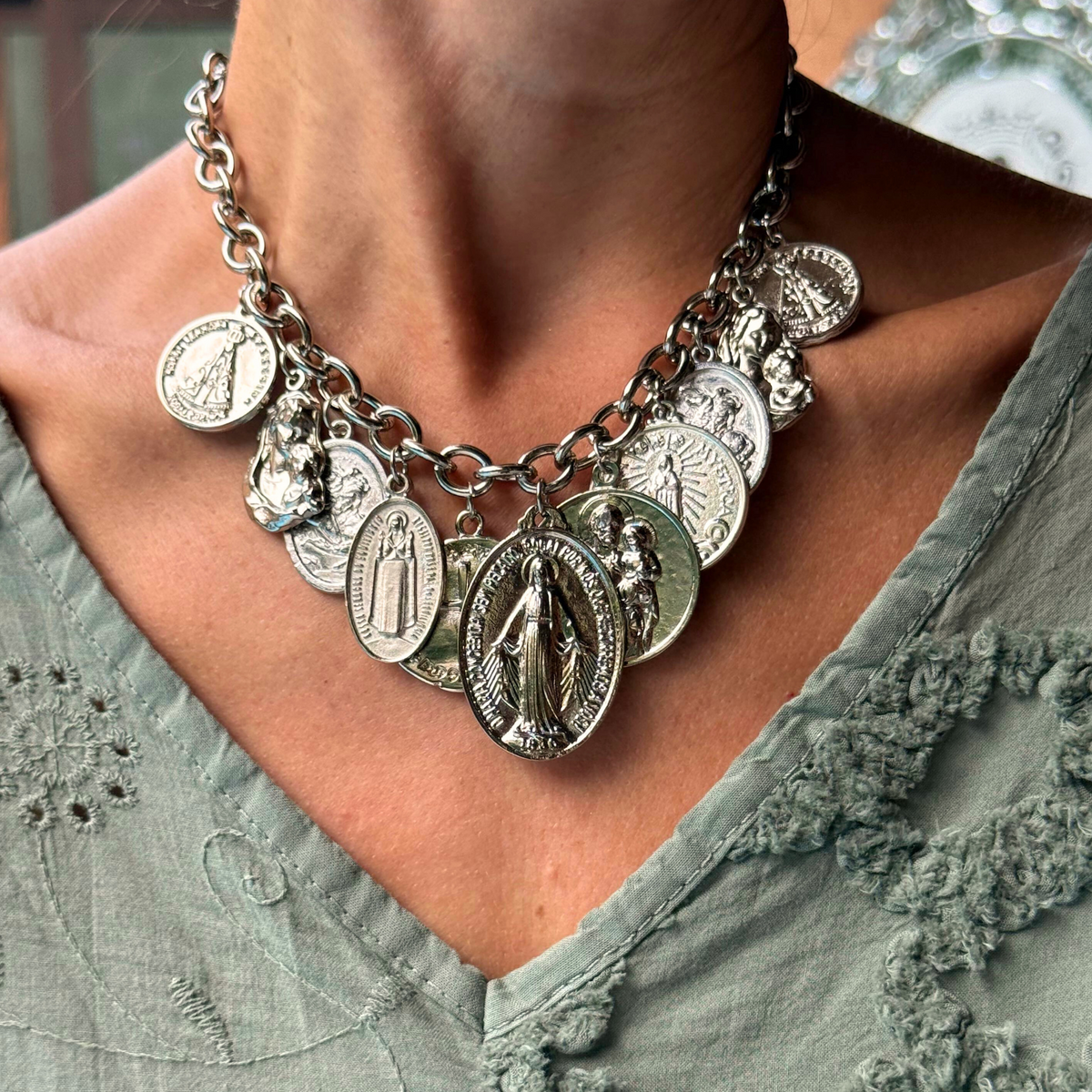 Colar Santa Milagrosa