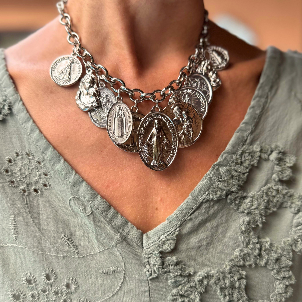 Colar Santa Milagrosa
