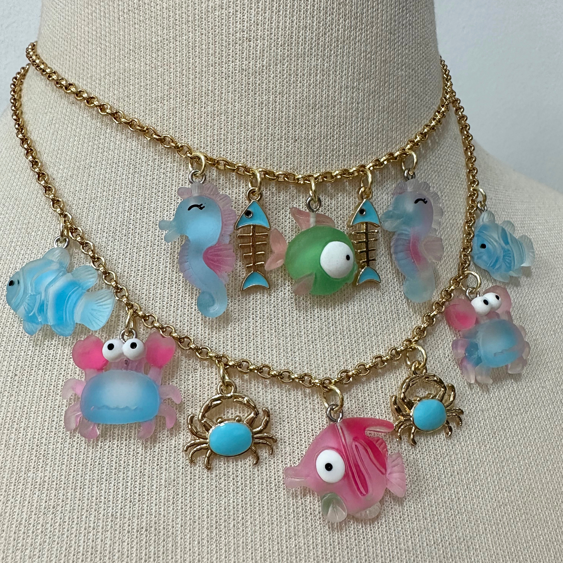 Colar Peixinhos