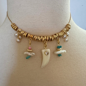 Colar Dente Madre Pérola