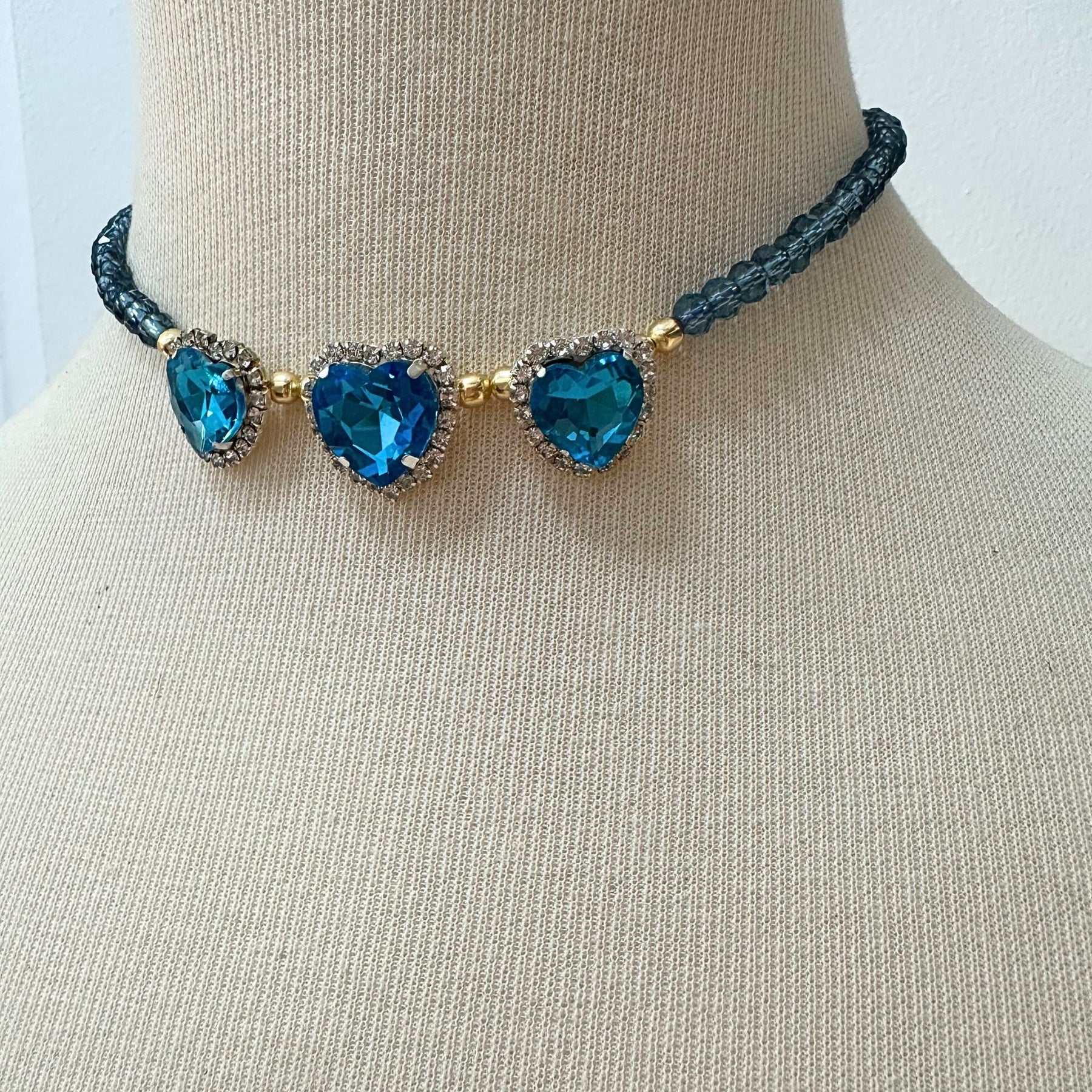Choker Corações Strass