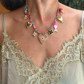 Colar coração olho