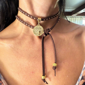 Choker Couro Moeda